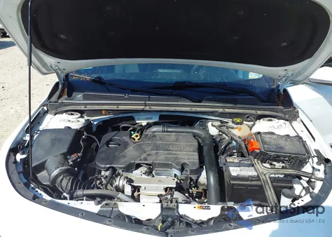 2021 Chevrolet Malibu Fwd Lt из США, поврежденный, VIN 1G1ZD5ST9MF007136